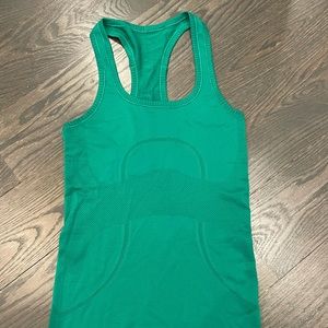 Lululemon swiftly tech tank size 2